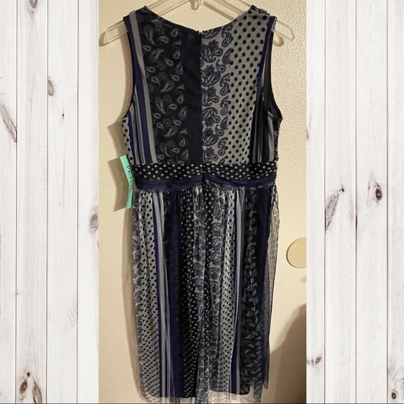 CANDALITE PETITE DRESS - Picture 3 of 3